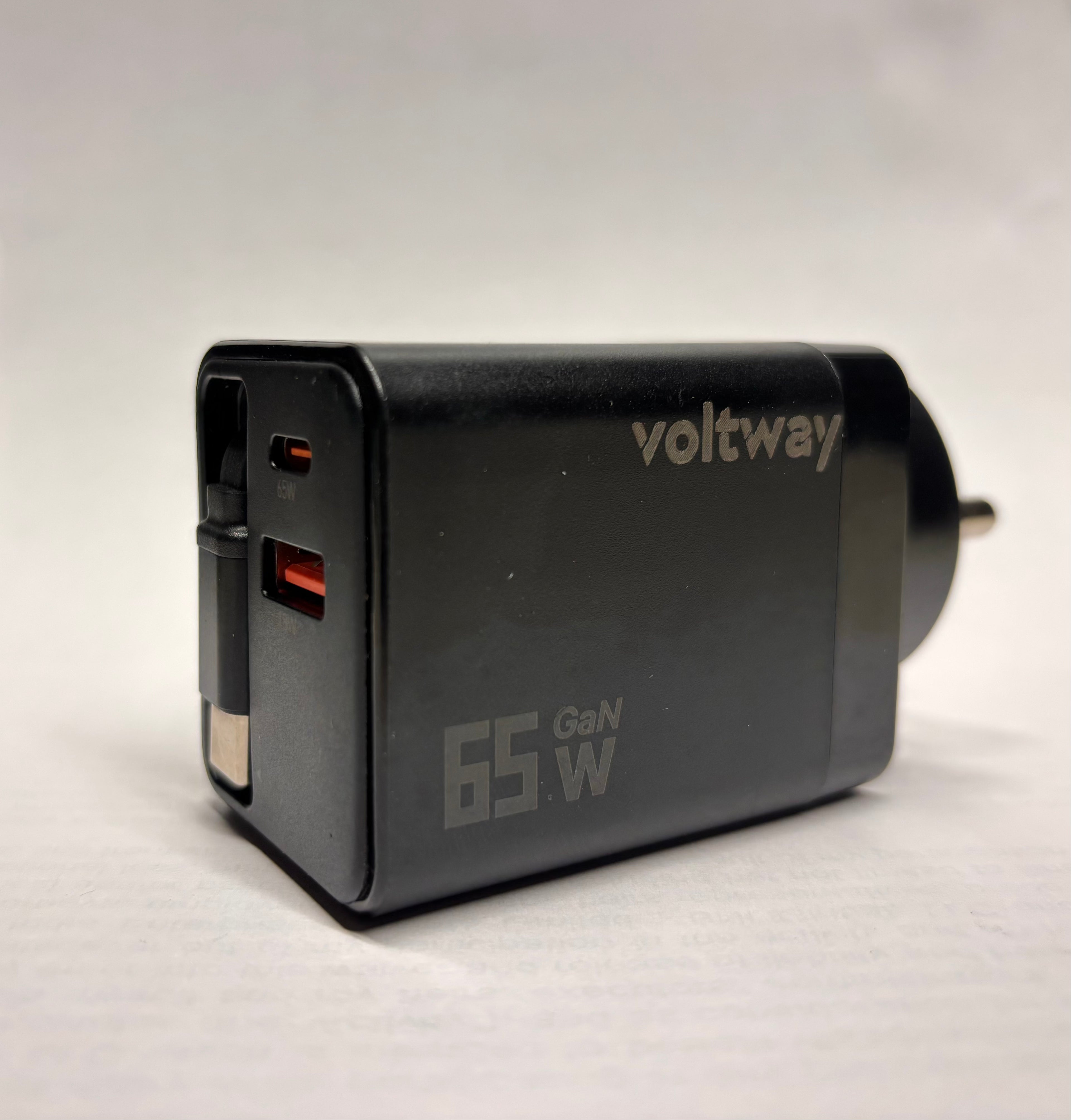 VoltWay Built-in retractable wire Smart 65W Fast Charger™